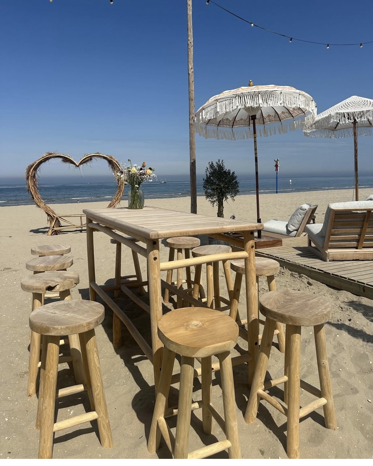 Kookaburra Beach | Aurora projects | Strand meubels